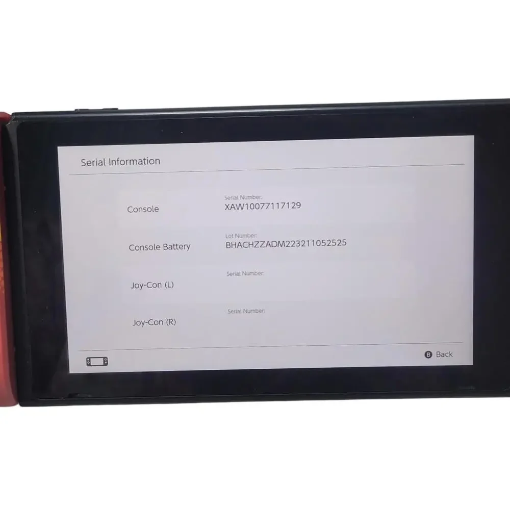 Nintendo Switch 32GB Console HAC-001 W/ Hori Joy Cons, Adapter, Case. TESTED